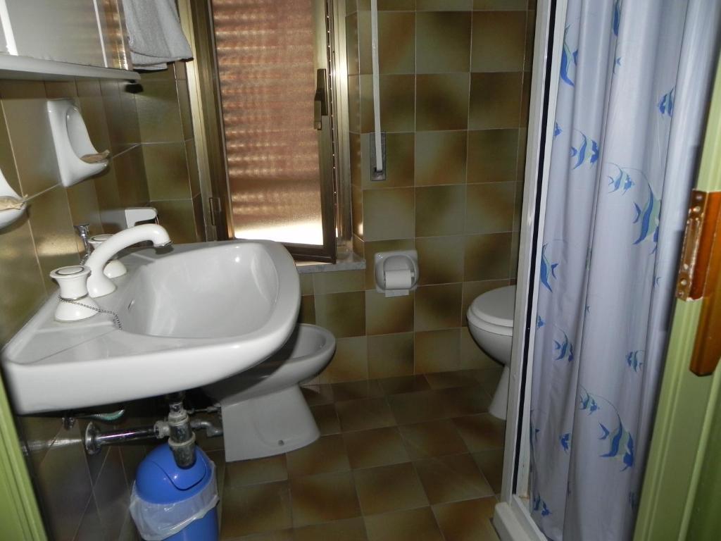 Hotel Fjby Calasetta Bagian luar foto
