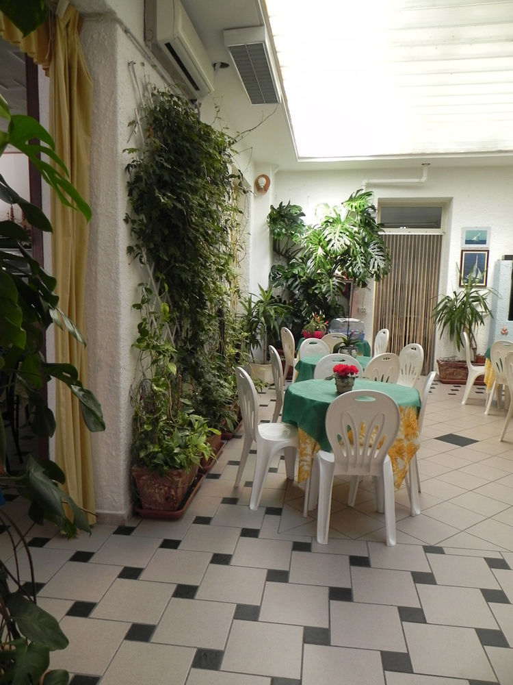 Hotel Fjby Calasetta Bagian luar foto
