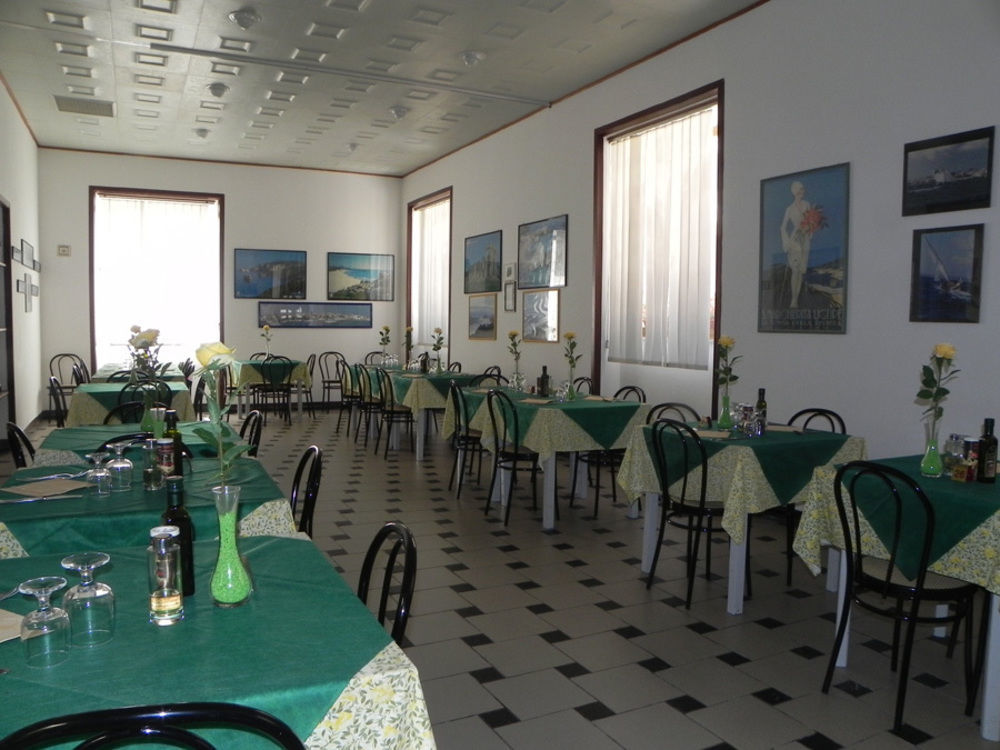 Hotel Fjby Calasetta Bagian luar foto